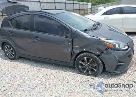 2018 Toyota Prius C из США, поврежденный, VIN JTDKDTB36J1606016